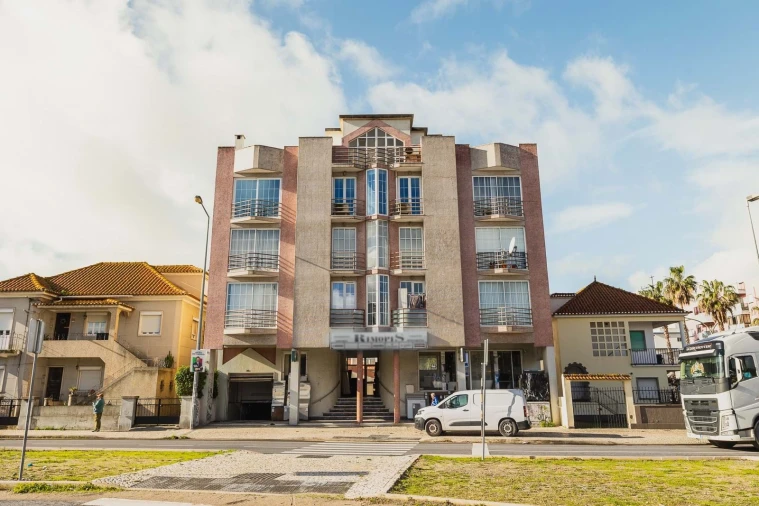 Apartamento T3 para Venda em Costa da Caparica Foto 46