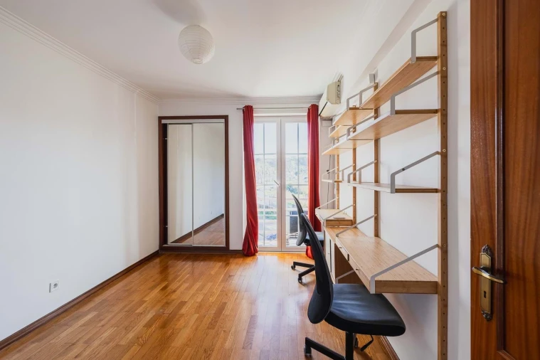 Apartamento T3 para Venda em Costa da Caparica Foto 16