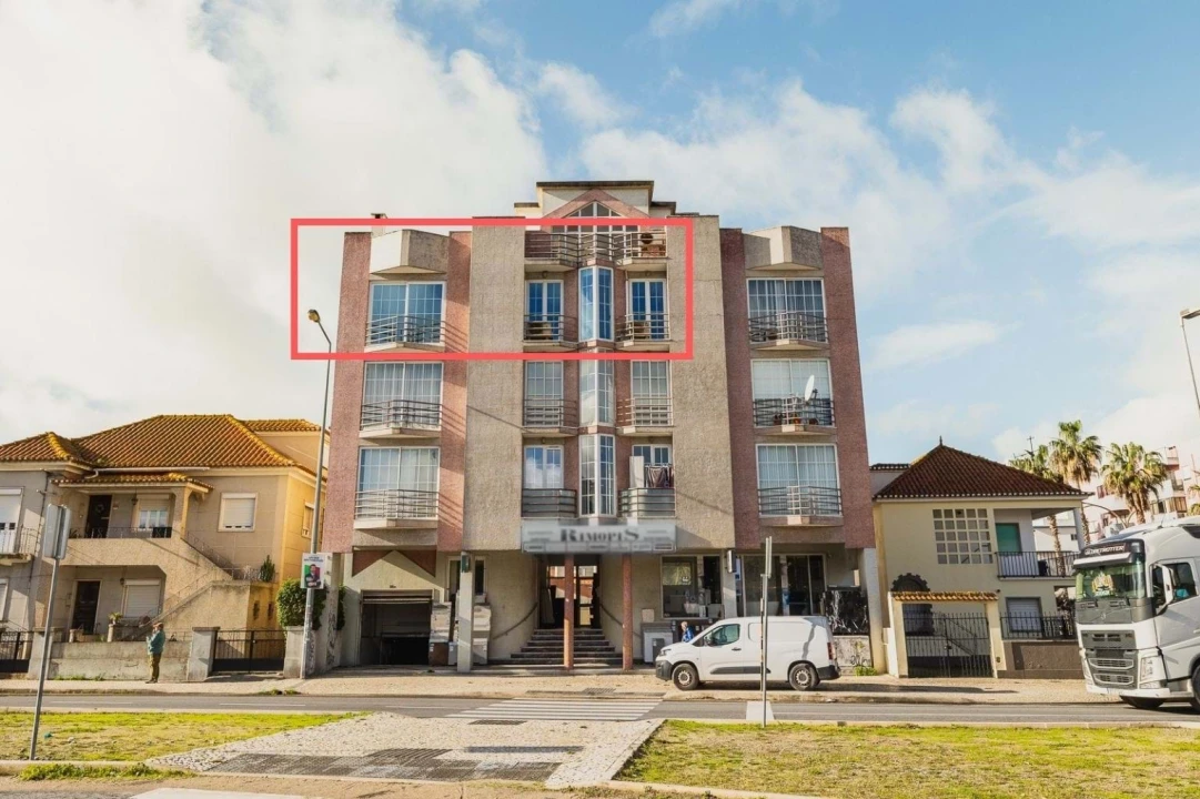 Apartamento T3 para Venda em Costa da Caparica Foto 33