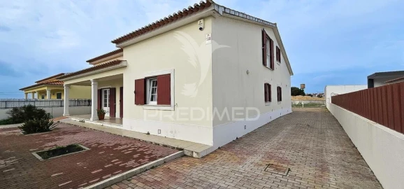 Moradia T4 para Venda em Salvaterra de Magos e Foros de Salvaterra