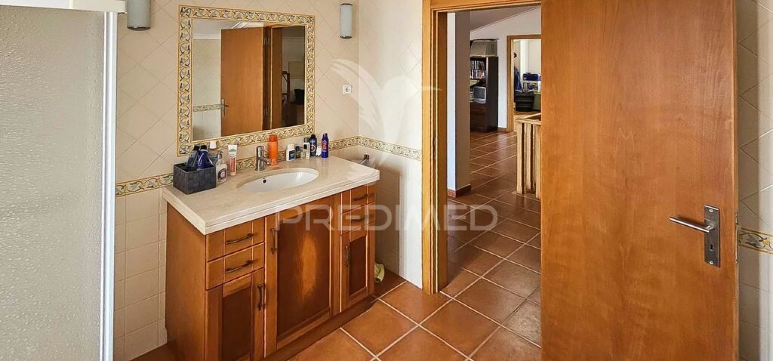 Moradia T4 para Venda em Salvaterra de Magos e Foros de Salvaterra Foto 11