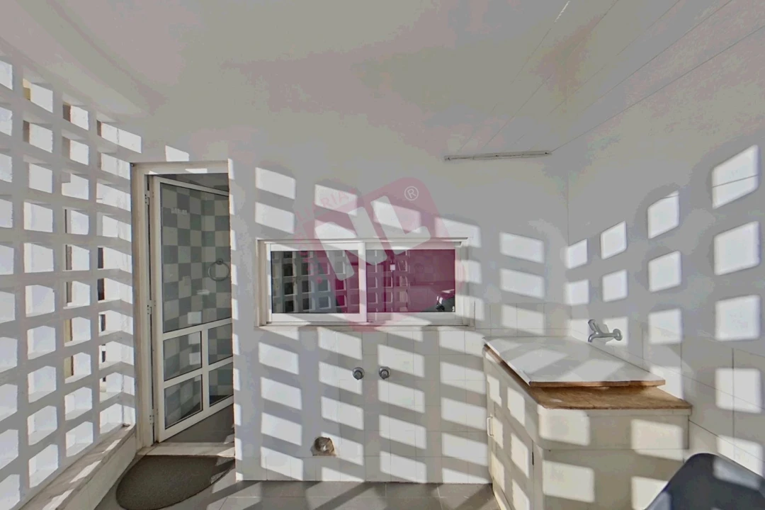 Apartamento T2 para Arrendamento em Lumiar Foto 11