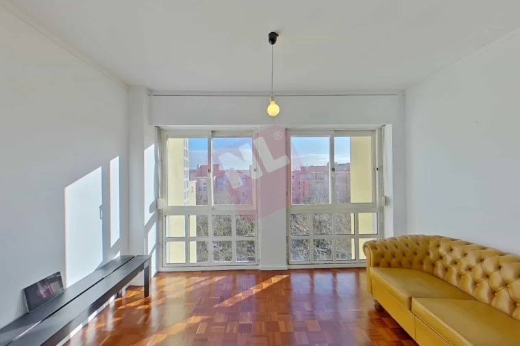 Apartamento T2 para Arrendamento em Lumiar Foto 23