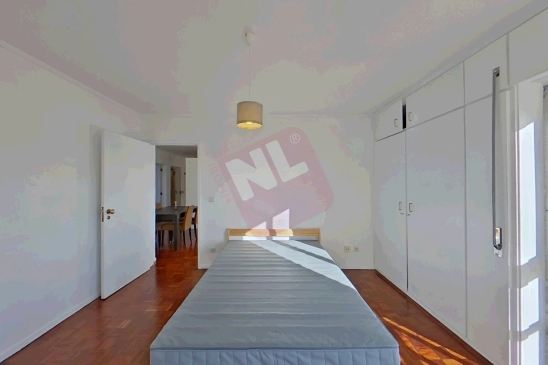 Apartamento T2 para Arrendamento em Lumiar Foto 20