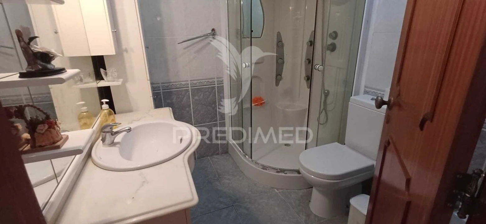 Moradia T4 para Venda em Estômbar e Parchal Foto 8