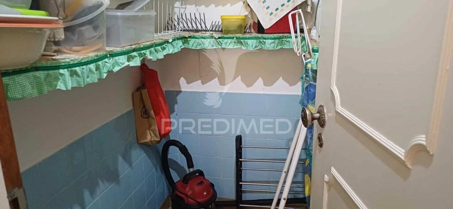 Moradia T4 para Venda em Estômbar e Parchal Foto 15