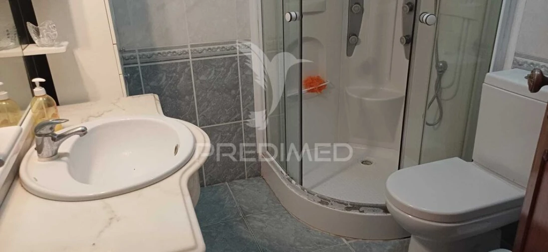 Moradia T4 para Venda em Estômbar e Parchal Foto 12