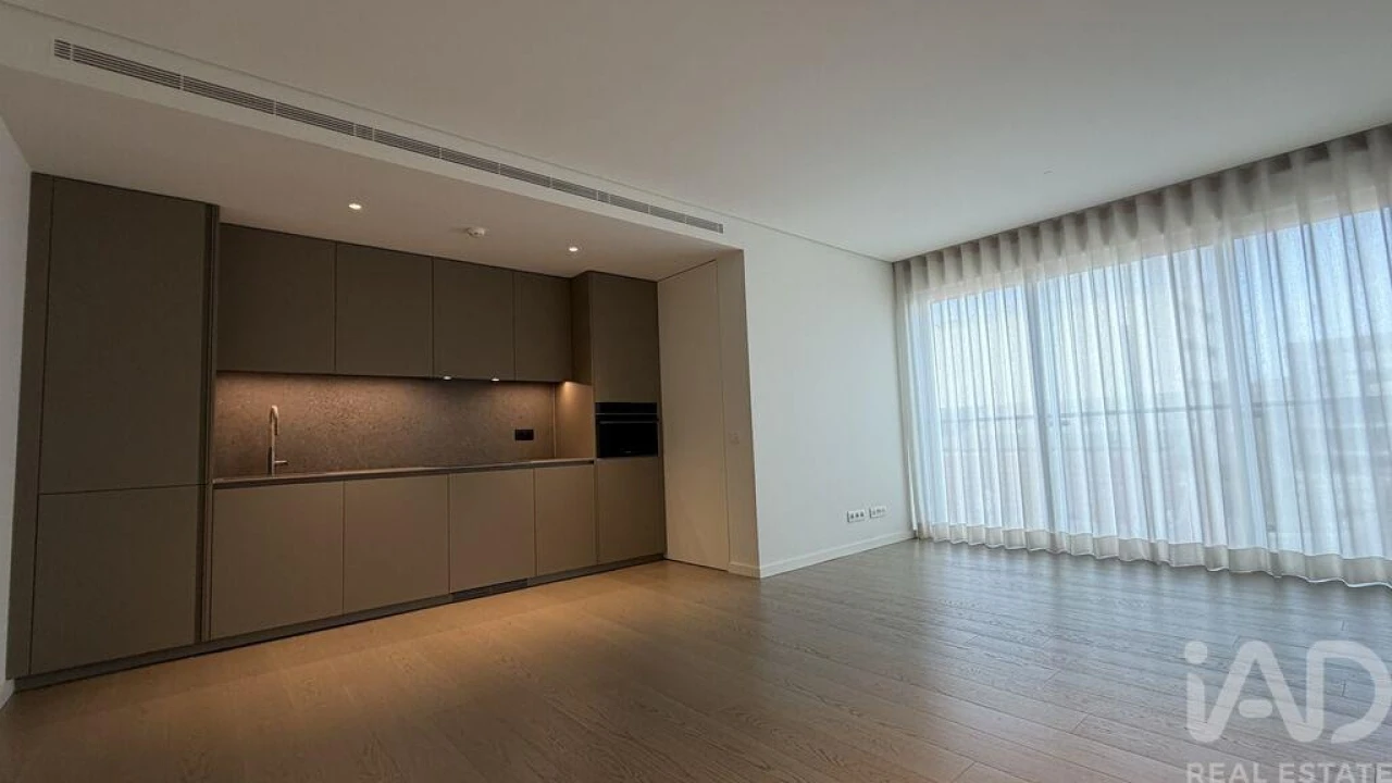 Apartamento T1 para Arrendamento em Marvila Foto 6