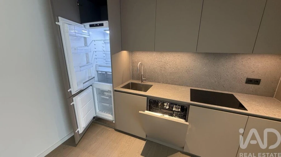 Apartamento T1 para Arrendamento em Marvila Foto 5