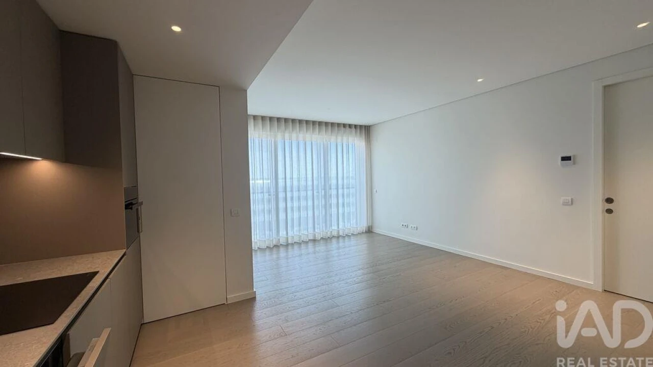 Apartamento T1 para Arrendamento em Marvila Foto 3