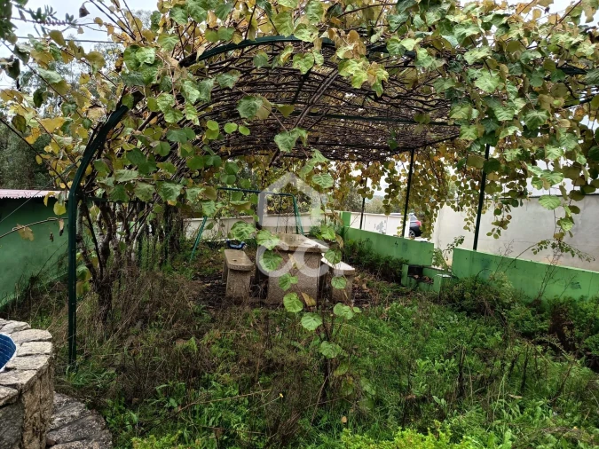 Moradia T2 para Venda em Lomba Foto 13