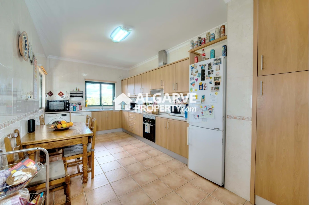 Moradia T4 para Venda em Loule (São Sebastião) Foto 23
