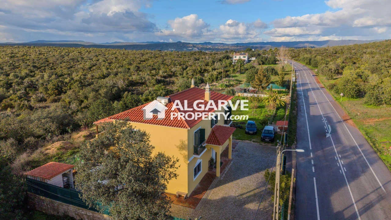 Moradia T4 para Venda em Loule (São Sebastião) Foto 29