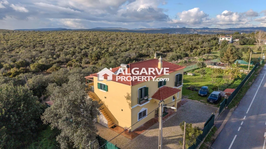 Moradia T4 para Venda em Loule (São Sebastião) Foto 30