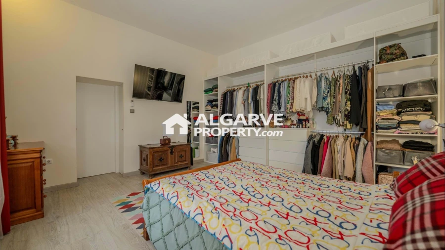 Moradia T4 para Venda em Loule (São Sebastião) Foto 8