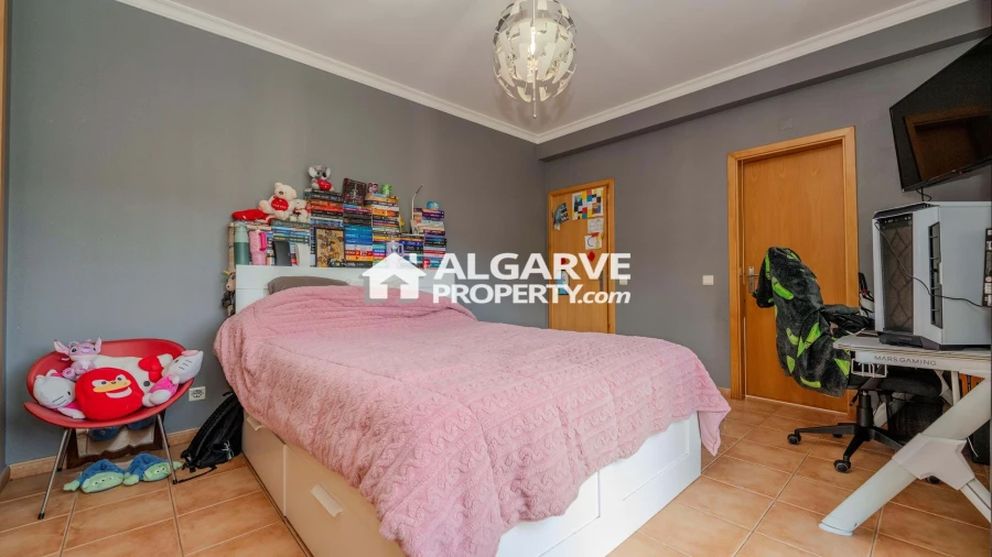 Moradia T4 para Venda em Loule (São Sebastião) Foto 18