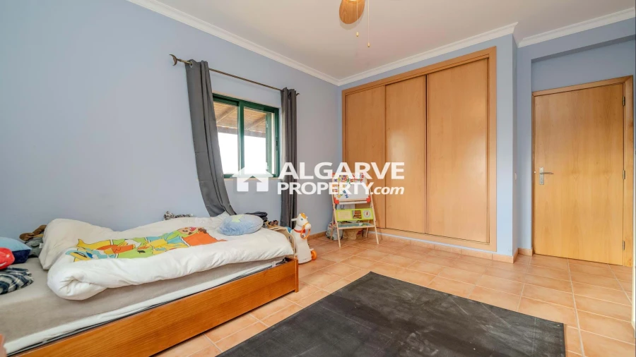 Moradia T4 para Venda em Loule (São Sebastião) Foto 19