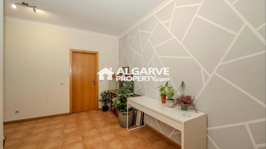 Moradia T4 para Venda em Loule (São Sebastião) Foto 12