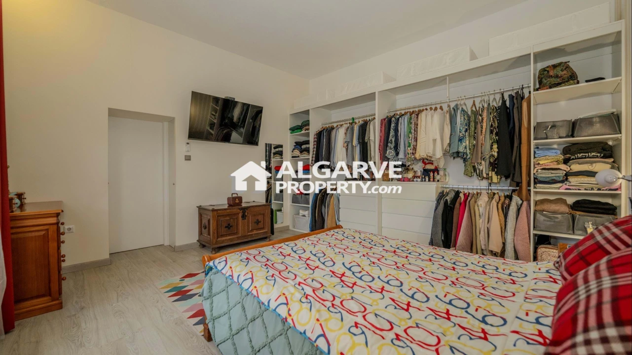 Moradia T4 para Venda em Loule (São Sebastião) Foto 8