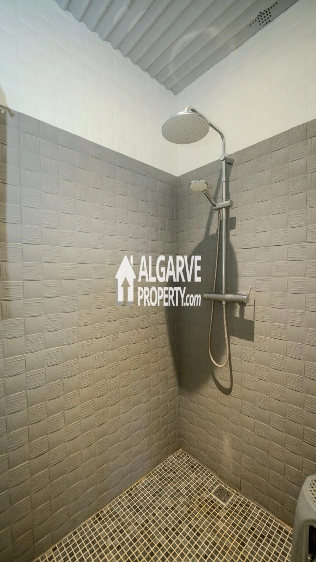 Moradia T4 para Venda em Loule (São Sebastião) Foto 10