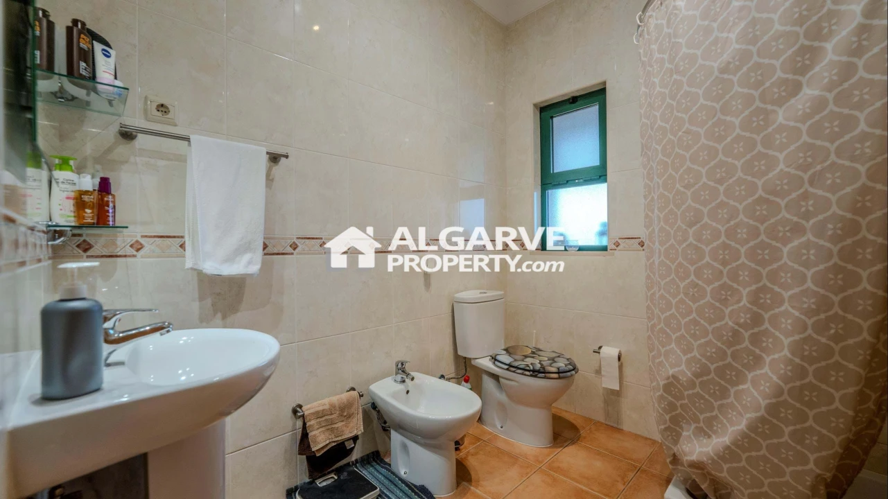 Moradia T4 para Venda em Loule (São Sebastião) Foto 21
