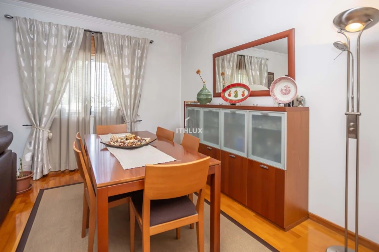 Apartamento T2 para Venda em Algés, Linda-A-Velha e Cruz Quebrada-Dafundo Foto 5