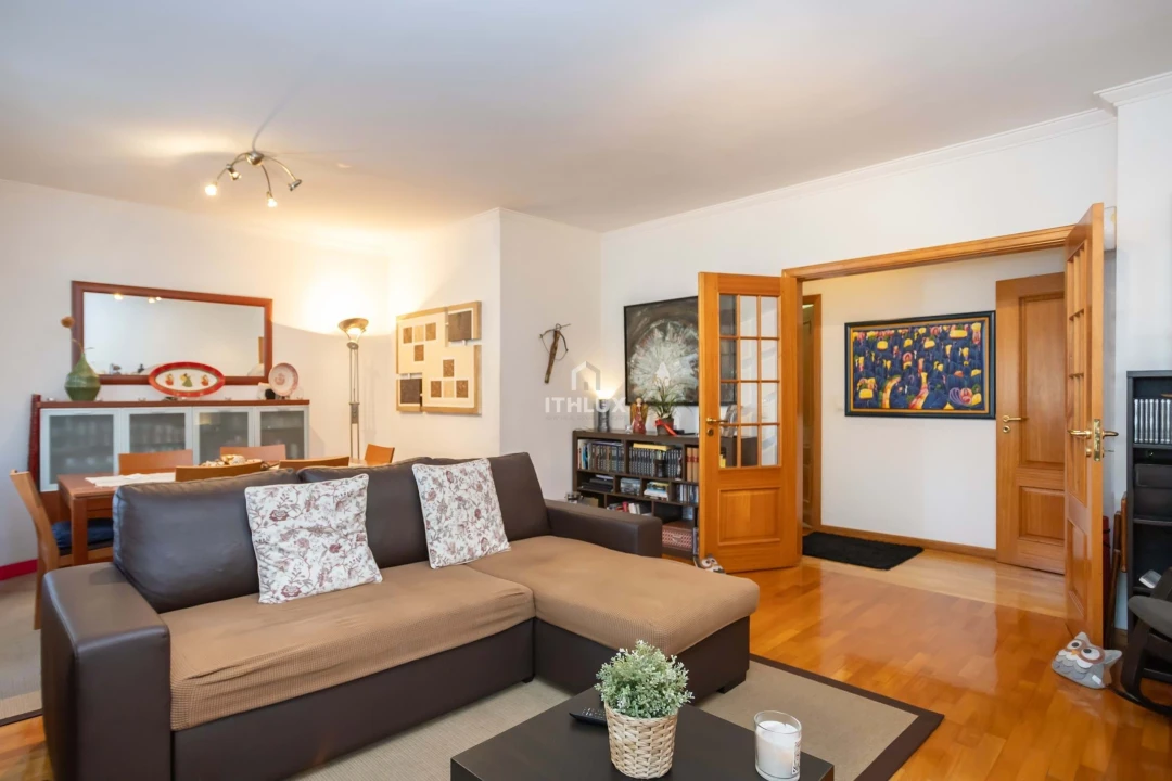 Apartamento T2 para Venda em Algés, Linda-A-Velha e Cruz Quebrada-Dafundo Foto 4