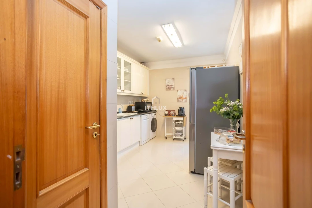 Apartamento T2 para Venda em Algés, Linda-A-Velha e Cruz Quebrada-Dafundo Foto 16