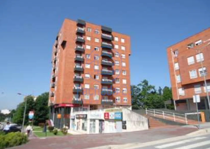 Prédio para Venda em Vila Nova de Famalicão e Calendário