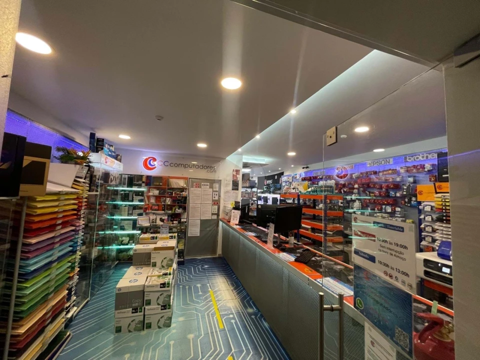 Negócio para Venda em Lagos (São Sebastião e Santa Maria) Foto 9