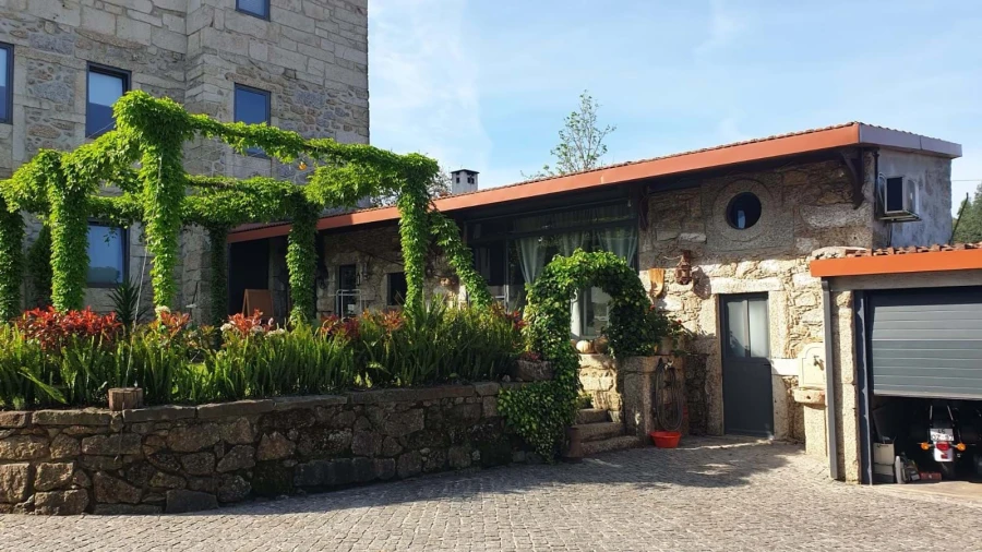 Moradia T8 para Venda em Ferreiros e Gondizalves Foto 4