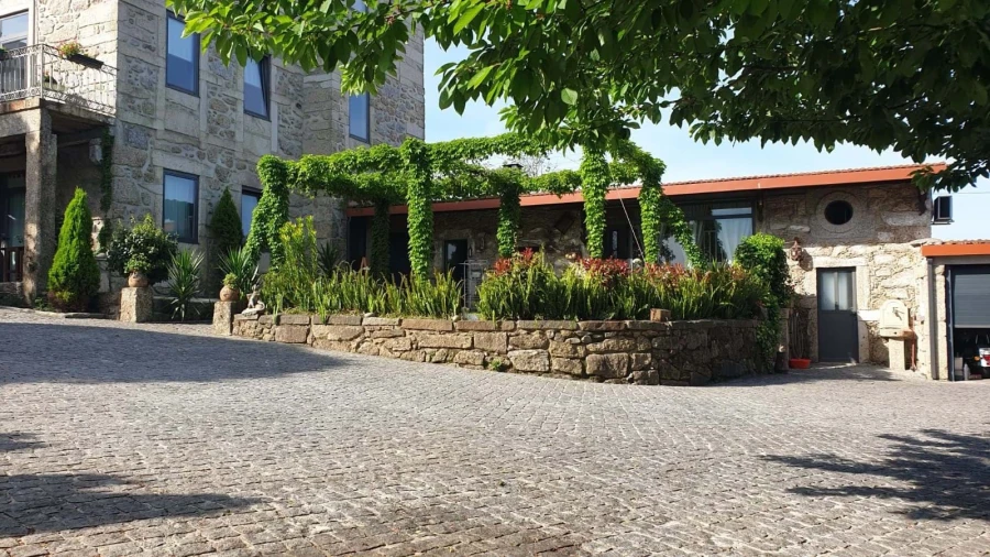 Moradia T8 para Venda em Ferreiros e Gondizalves Foto 25