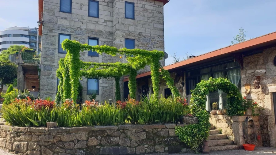 Moradia T8 para Venda em Ferreiros e Gondizalves Foto 6