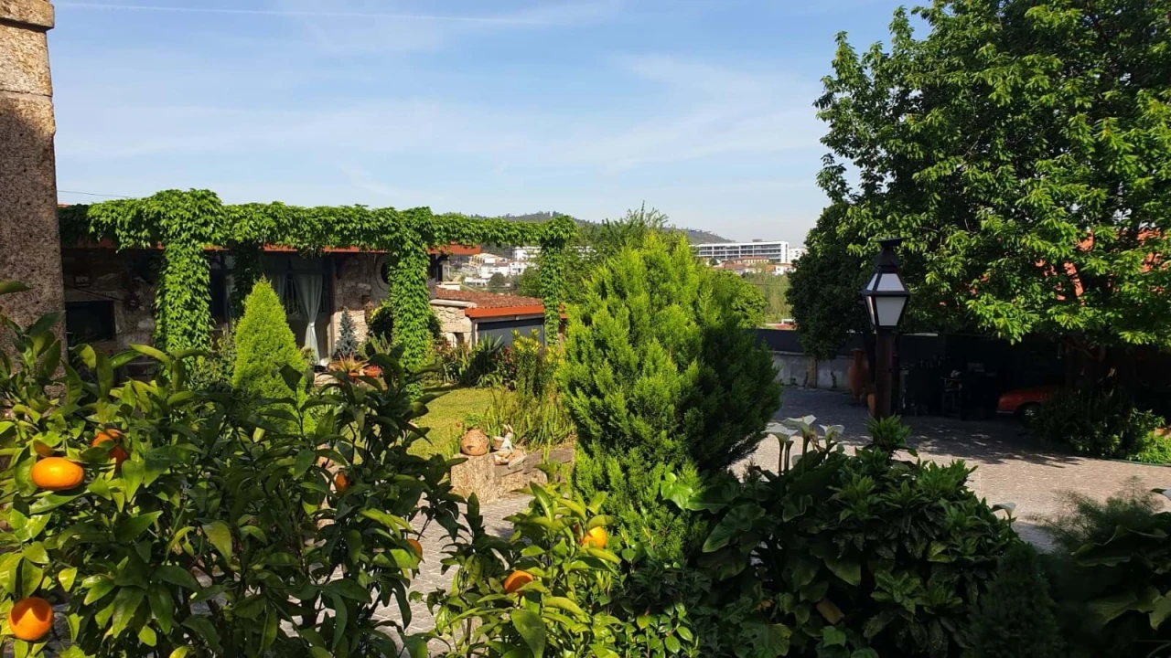 Moradia T8 para Venda em Ferreiros e Gondizalves Foto 17