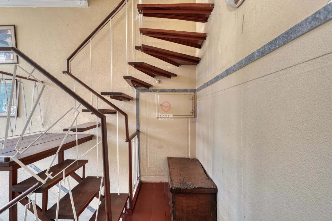 Apartamento T5 para Venda em Costa da Caparica Foto 27