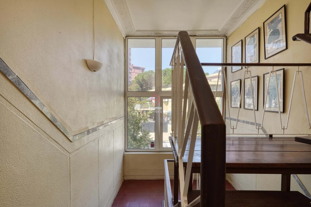 Apartamento T5 para Venda em Costa da Caparica Foto 28