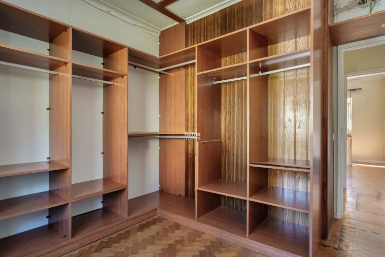 Apartamento T5 para Venda em Costa da Caparica Foto 15