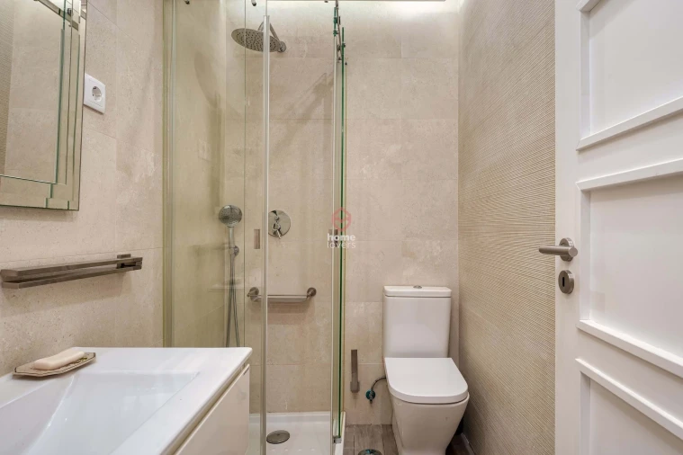 Apartamento T5 para Venda em Costa da Caparica Foto 21