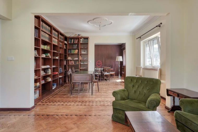 Apartamento T5 para Venda em Costa da Caparica Foto 3