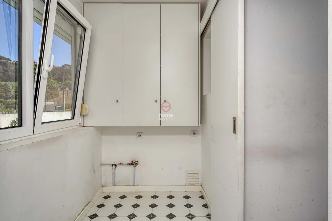 Apartamento T5 para Venda em Costa da Caparica Foto 20