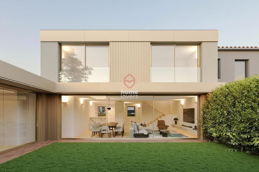 Moradia T4 para Venda em Aldoar, Foz do Douro e Nevogilde Foto 2