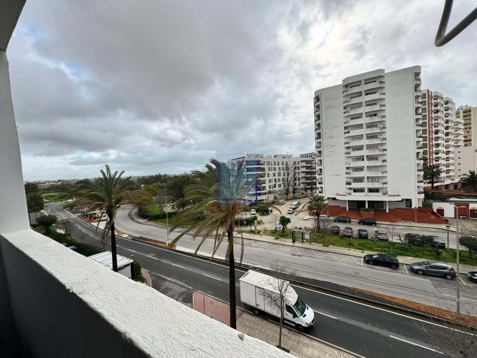 Apartamento T1 para Venda em Portimão Foto 13