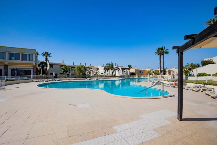 Apartamento T1 para Venda em Albufeira e Olhos de Água Foto 16