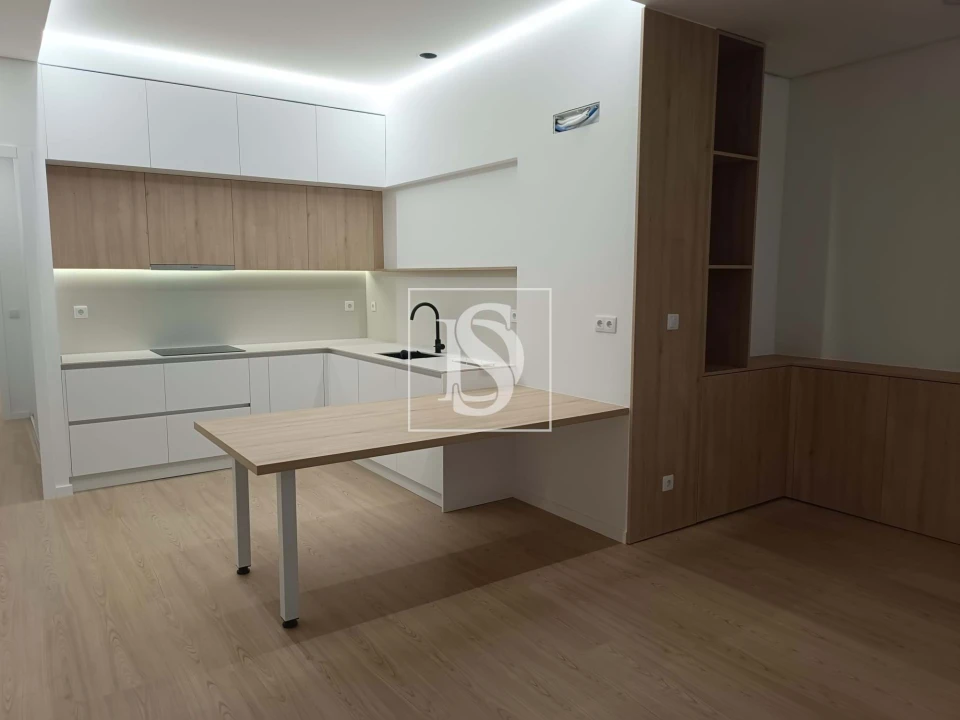 Apartamento T2 para Venda em Santa Maria Maior e Monserrate e Meadela Foto 2