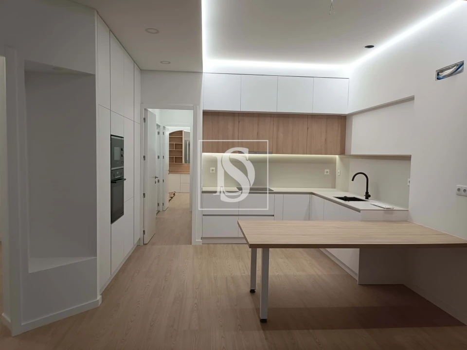 Apartamento T2 para Venda em Santa Maria Maior e Monserrate e Meadela Foto 1