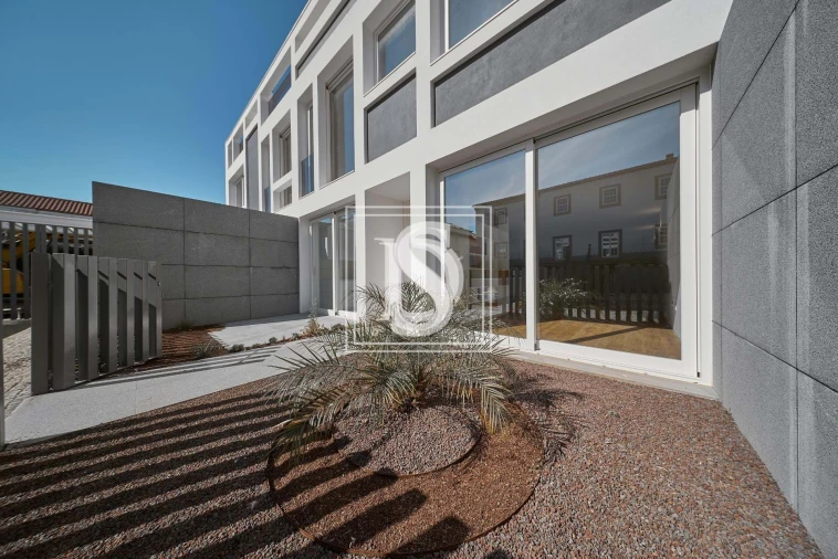 Moradia T3 para Venda em Santa Maria Maior e Monserrate e Meadela Foto 1