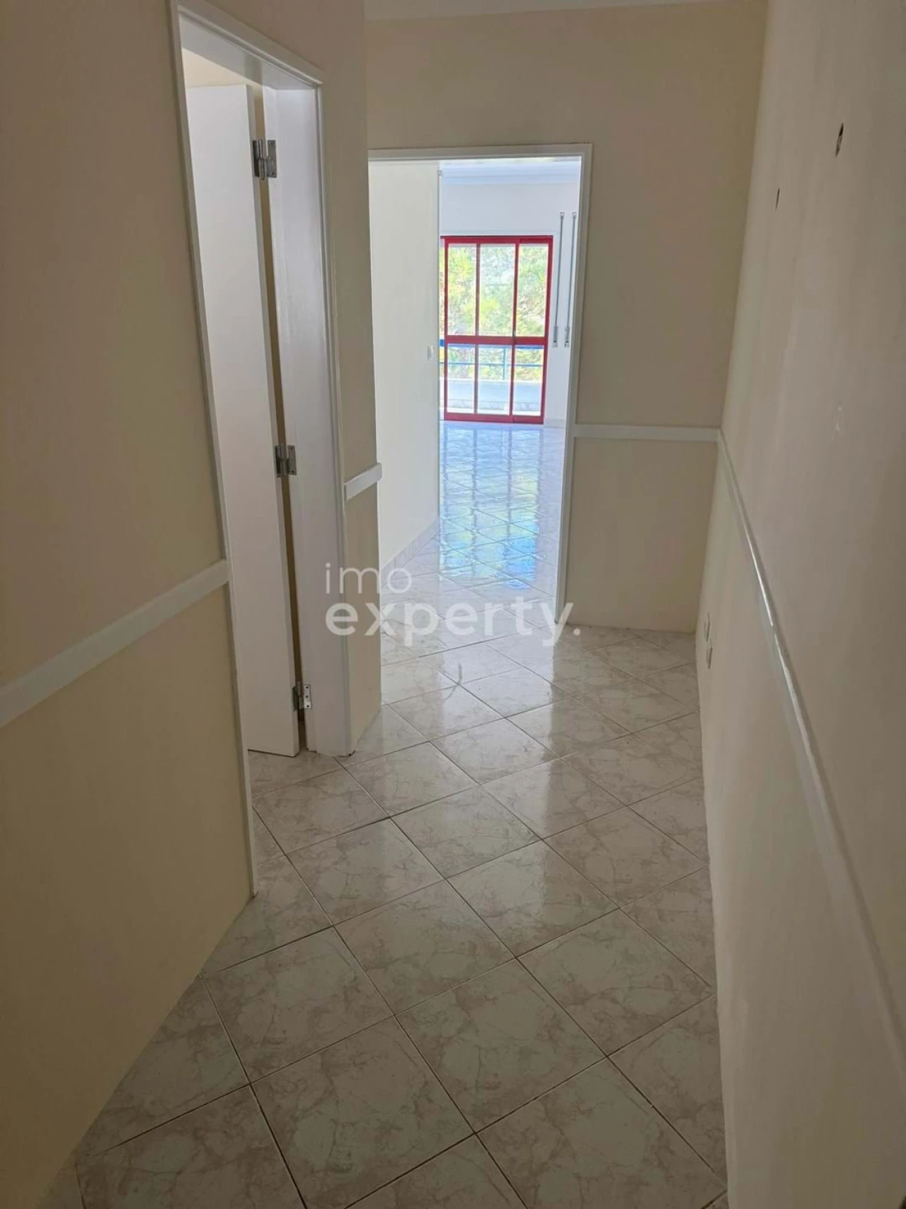 Apartamento T1 para Venda em Agualva e Mira-Sintra Foto 15