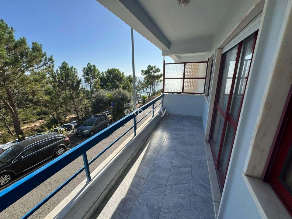 Apartamento T1 para Venda em Agualva e Mira-Sintra Foto 1