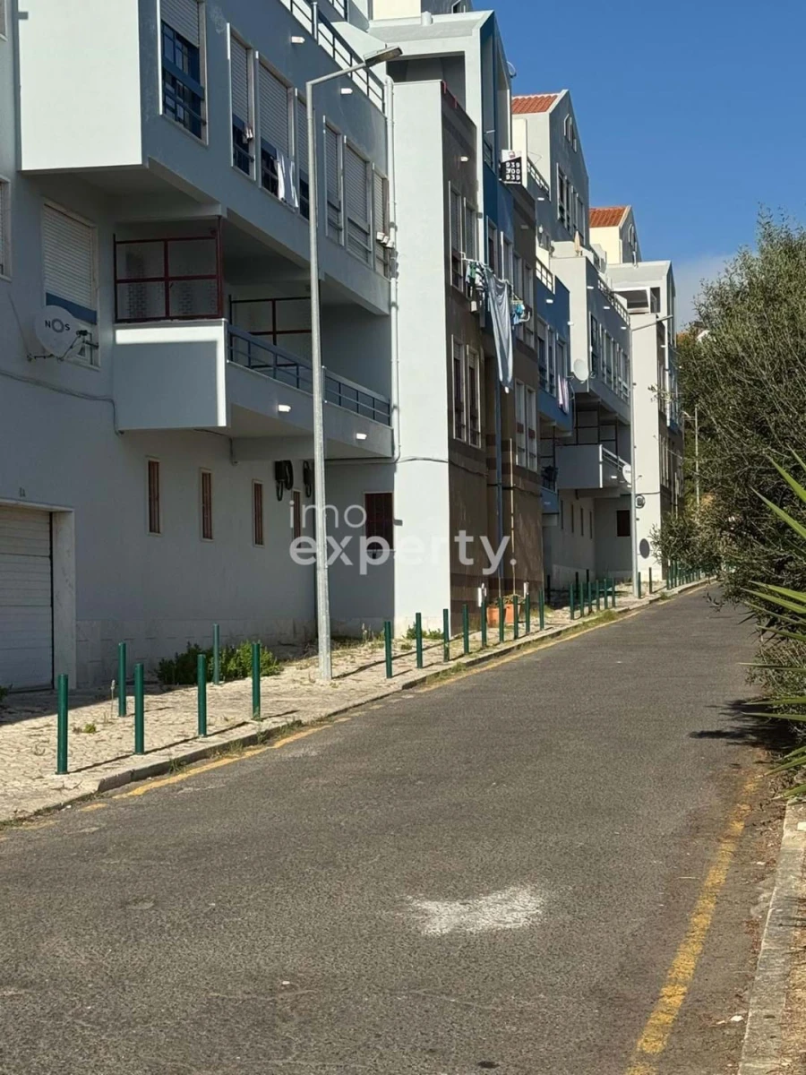 Apartamento T1 para Venda em Agualva e Mira-Sintra Foto 35