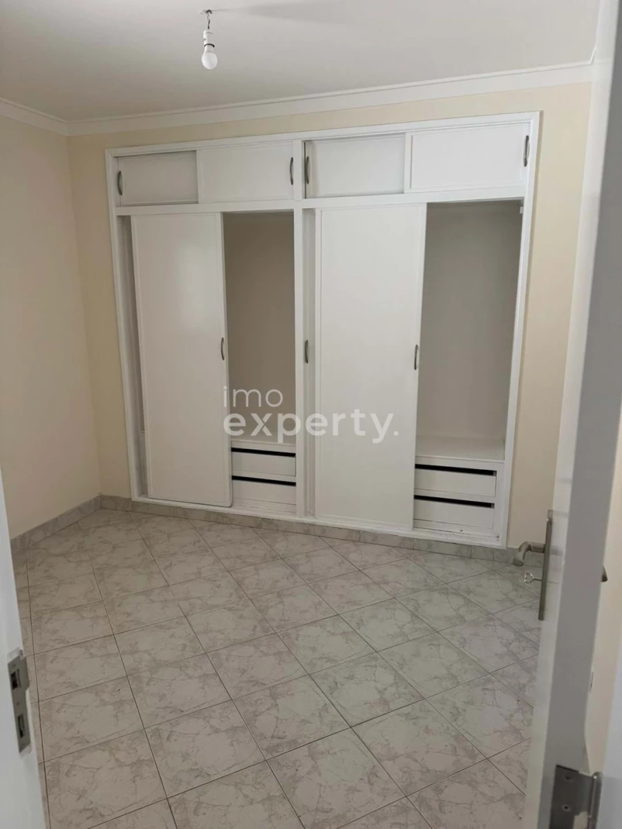 Apartamento T1 para Venda em Agualva e Mira-Sintra Foto 17